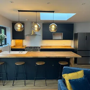 https://3-bed-luxury-open-plan-living.cambridgehotelsuk.com