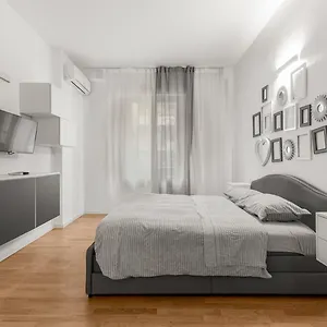 https://casa-san-siro-stadio-free-park-stadio-e-metropolitana.italymilanhotels.net